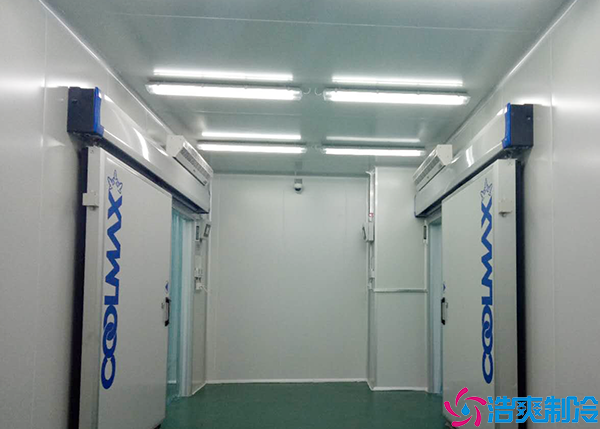 酒店双温水蜜桃在线视频